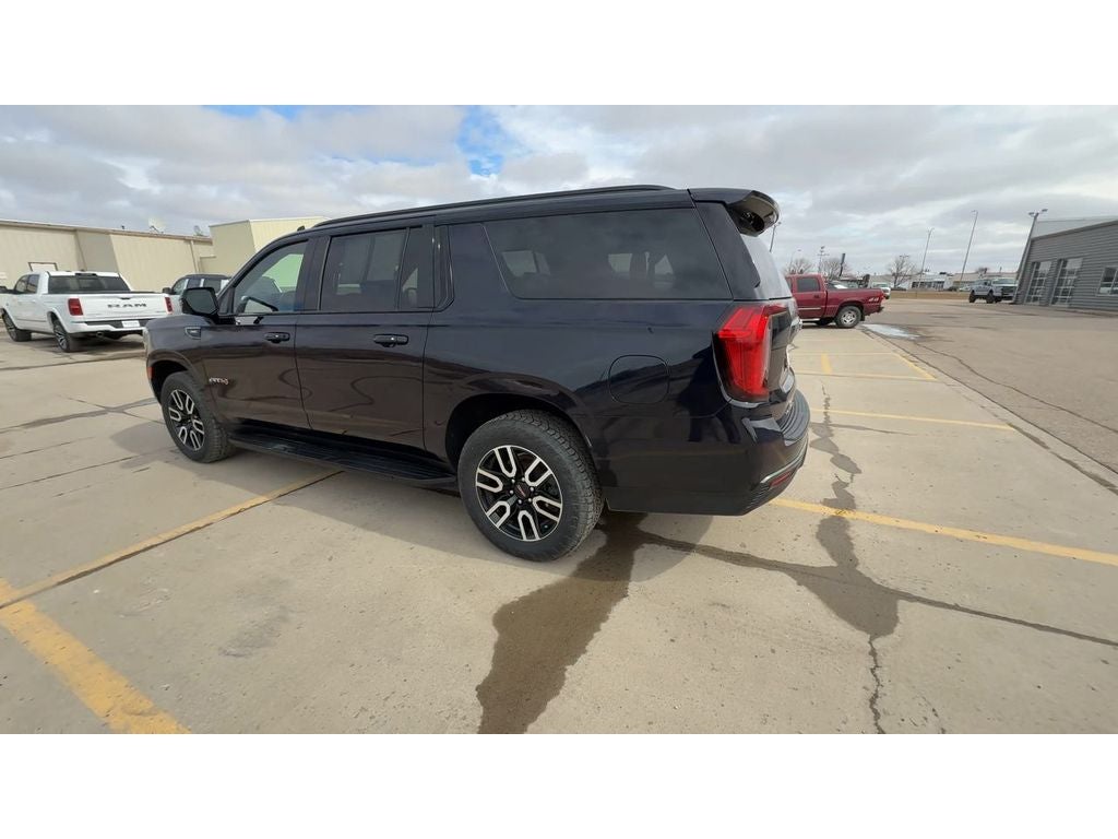 2021 GMC Yukon XL AT4