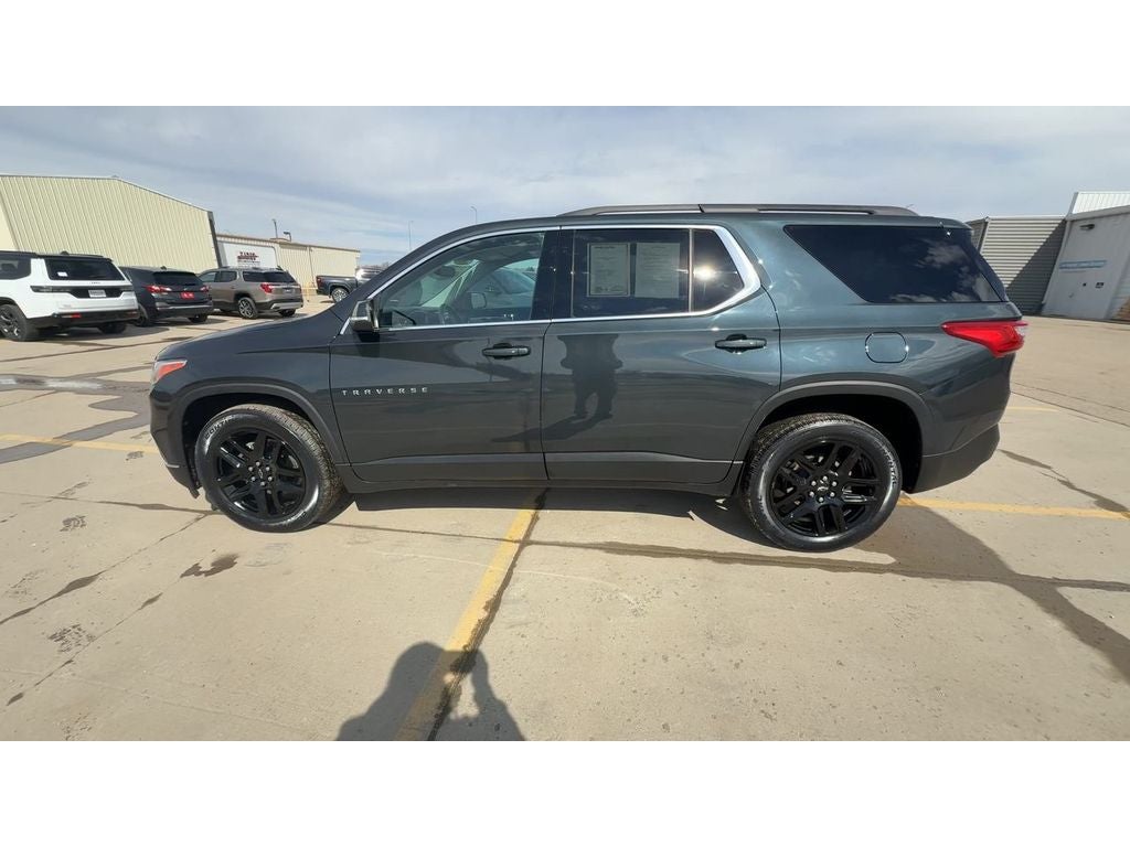 2021 Chevrolet Traverse LT Leather