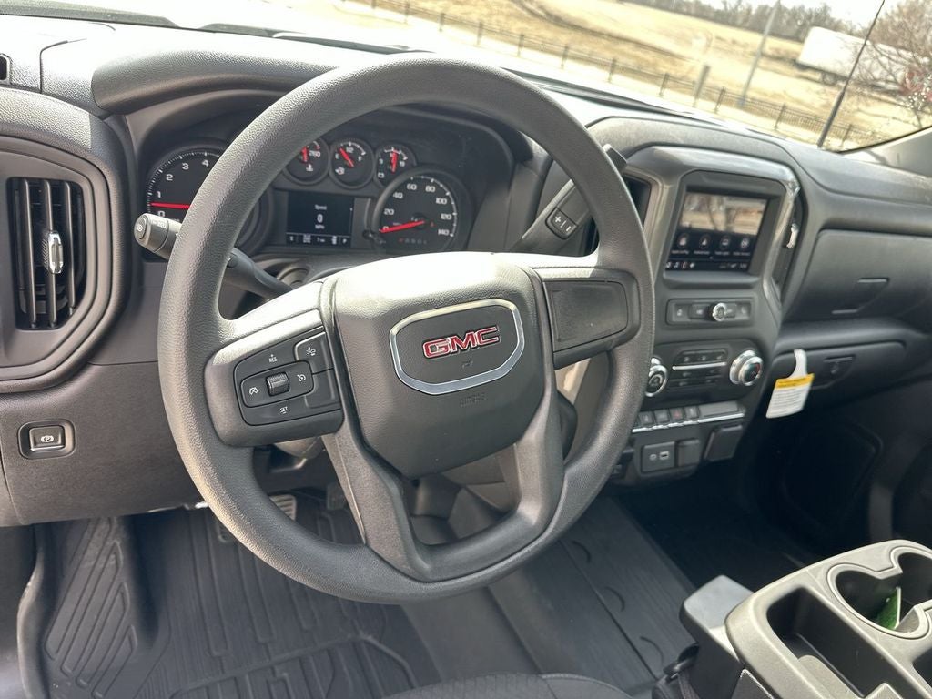 2025 GMC Sierra 2500 HD Pro