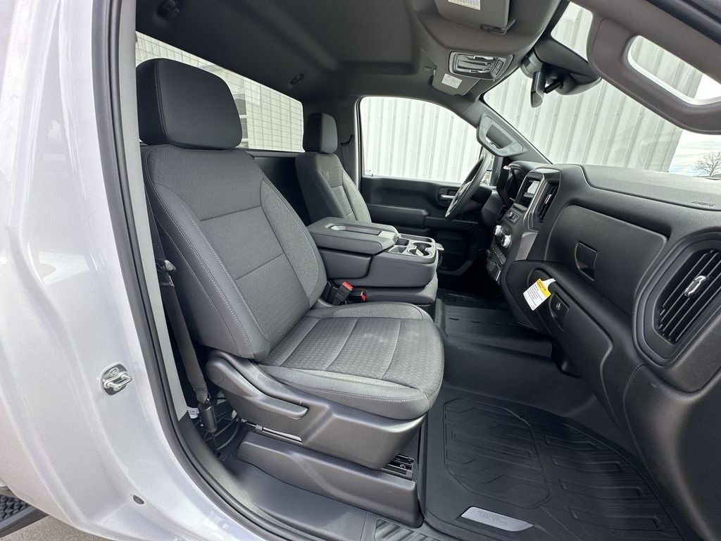 2025 GMC Sierra 2500 HD Pro