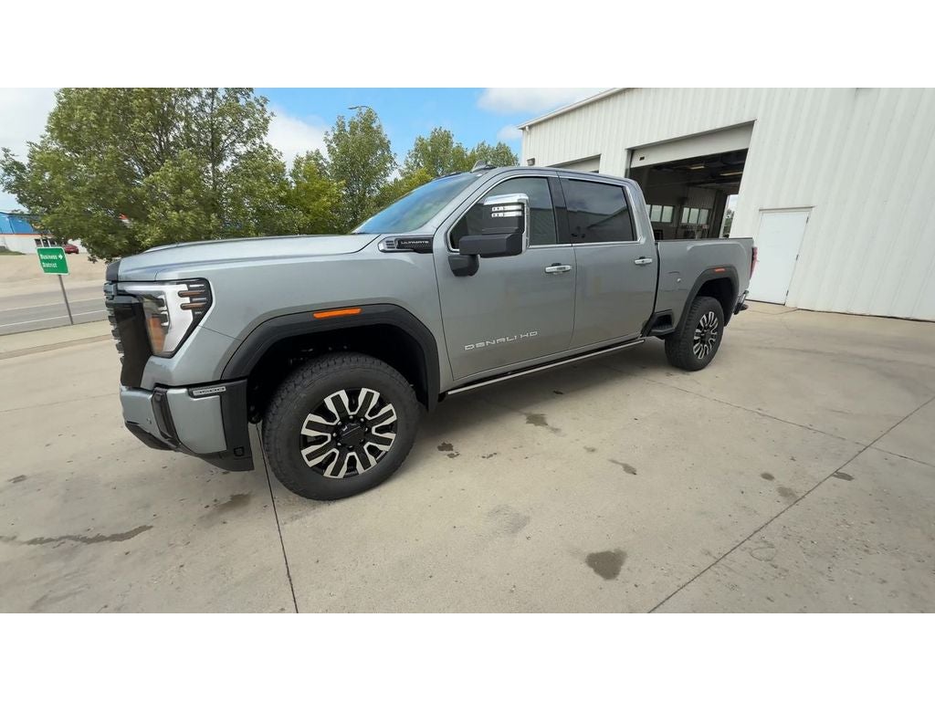 2025 GMC Sierra 3500 HD Denali Ultimate