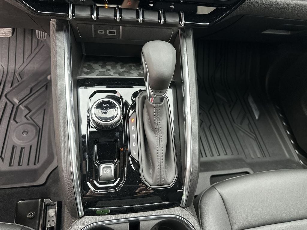 2025 GMC Canyon Elevation