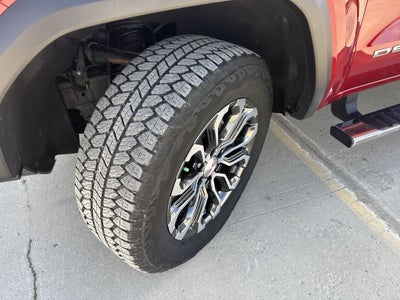 2024 GMC Canyon Denali