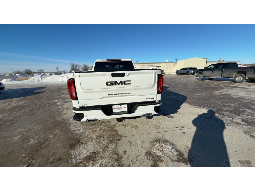 2023 GMC Sierra 1500 AT4