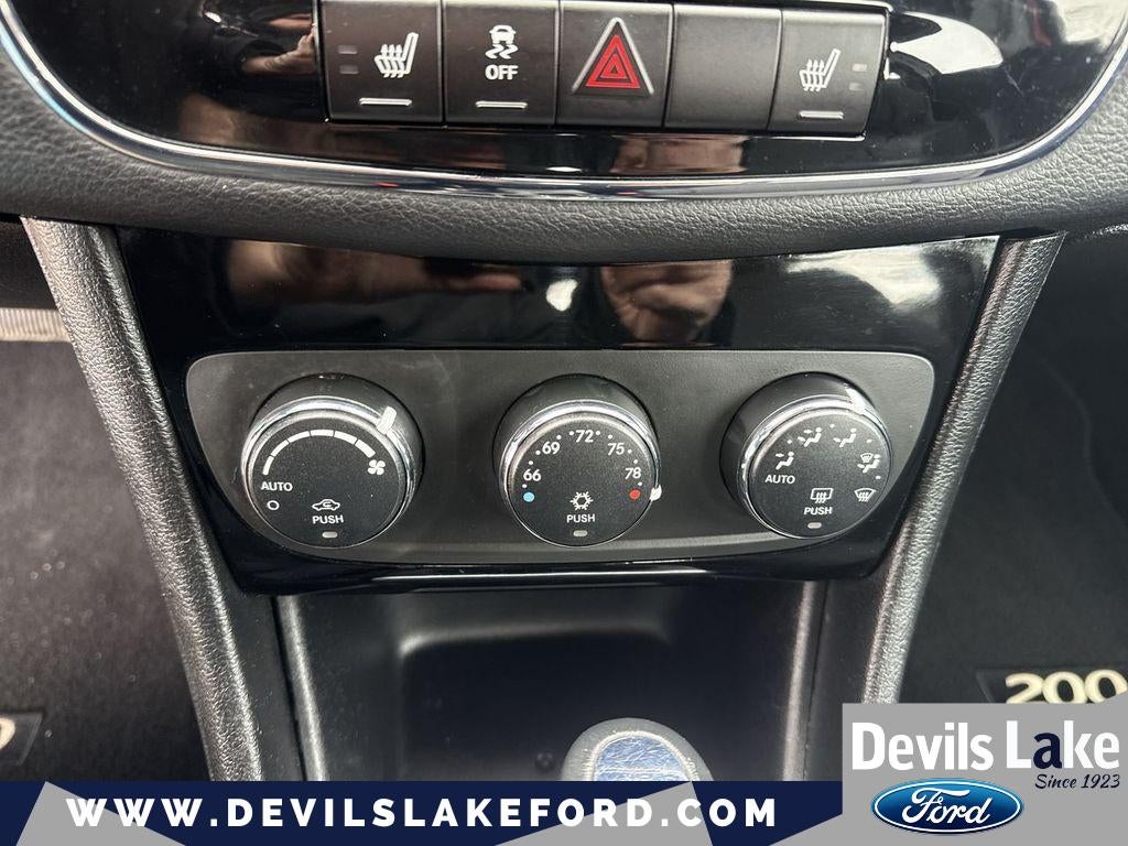 2012 Chrysler 200 Touring