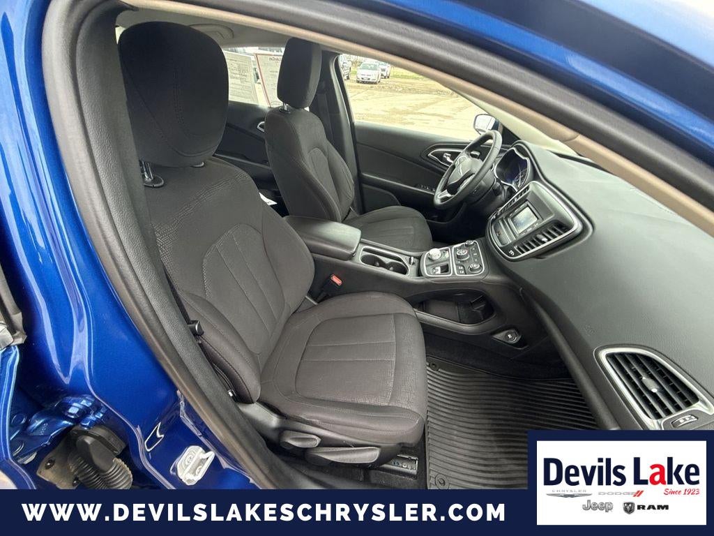 2016 Chrysler 200 Limited