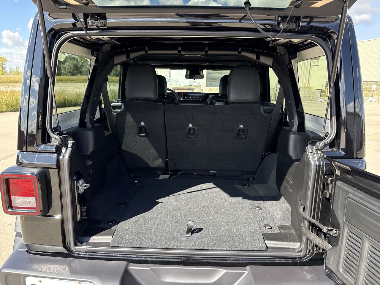 2027 Jeep Wrangler WRANGLER 4-DOOR WILLYS