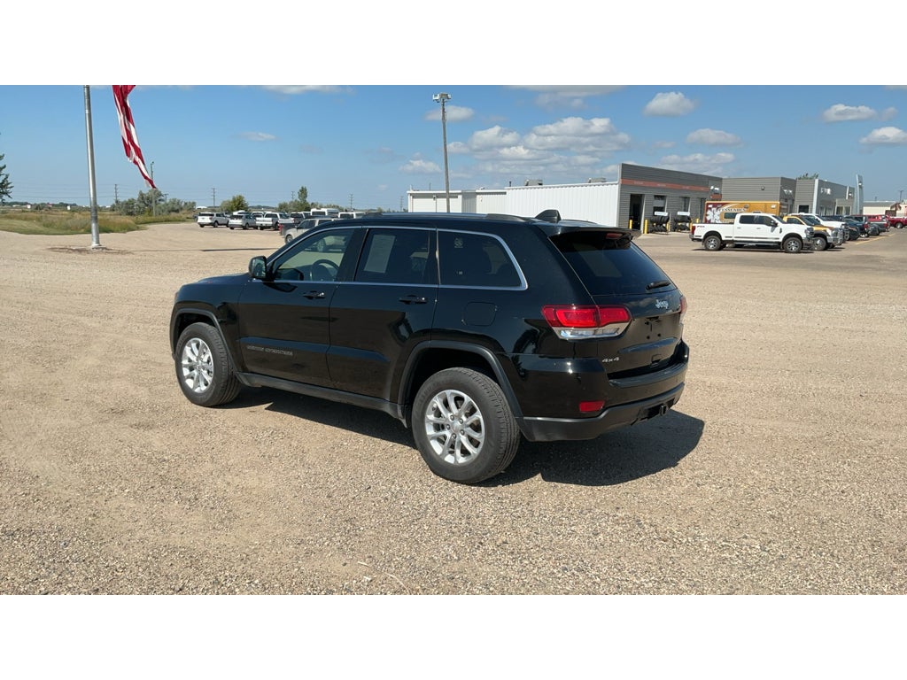 2021 Jeep Grand Cherokee Laredo X 4x4