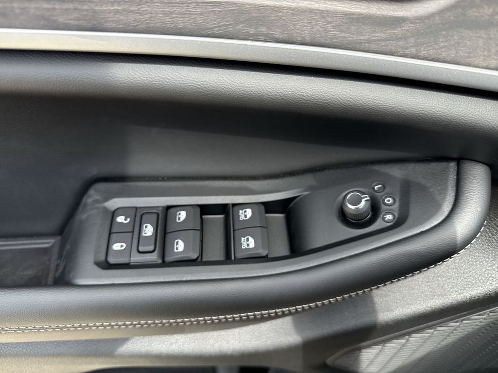 2026 Jeep Grand Cherokee GRAND CHEROKEE L LAREDO ALTITUDE 4X4