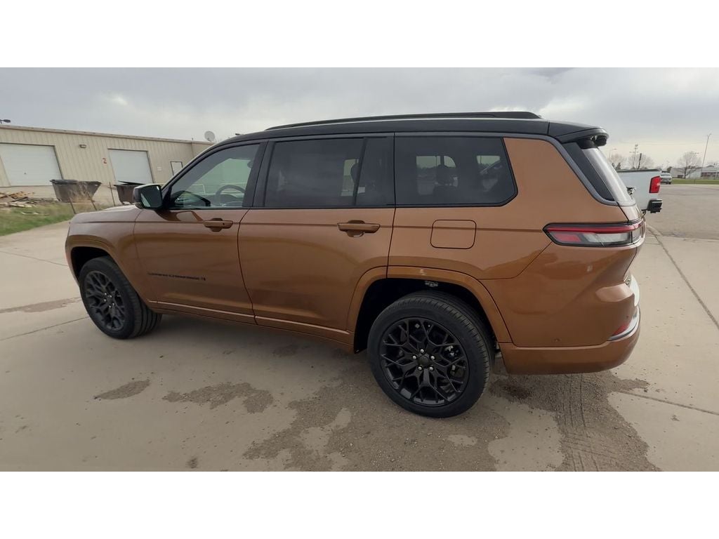 2026 Jeep Grand Cherokee GRAND CHEROKEE L SUMMIT 4X4