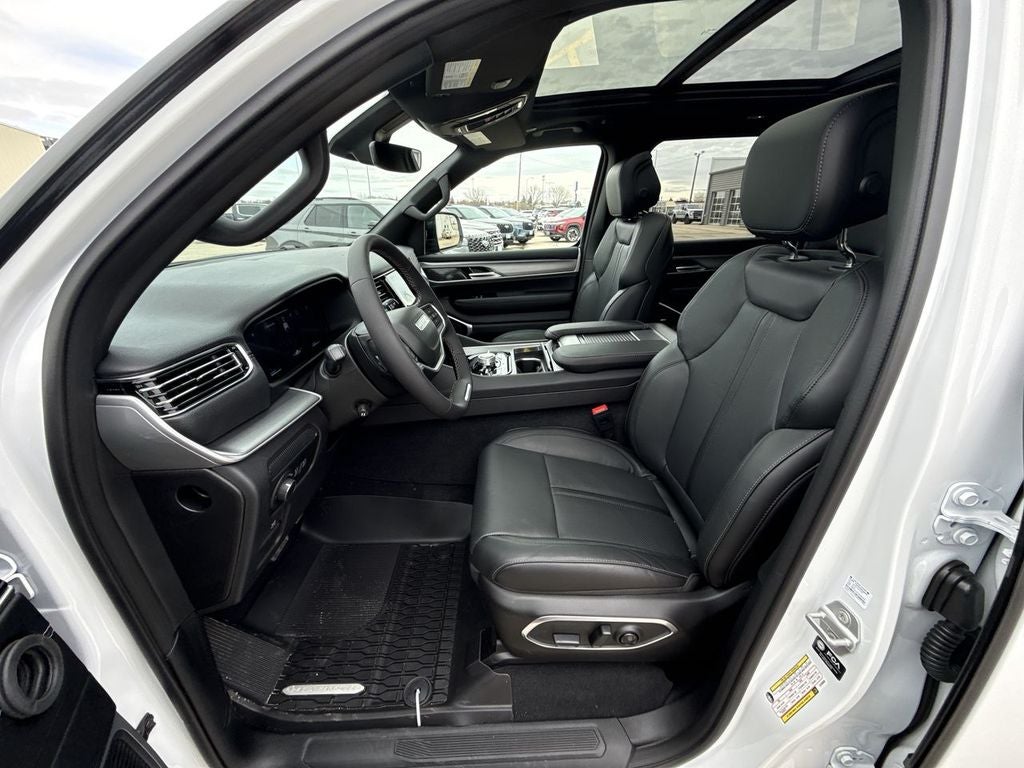 2026 Jeep Grand Wagoneer GRAND WAGONEER UPLAND 4X4