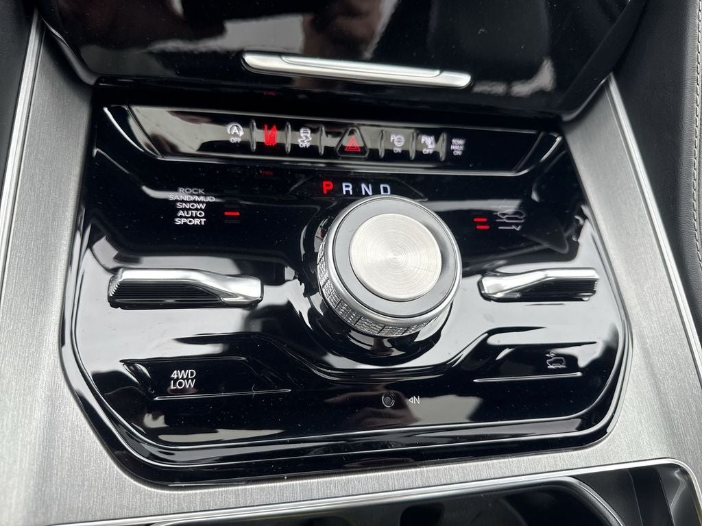 2026 Jeep Grand Wagoneer GRAND WAGONEER UPLAND 4X4