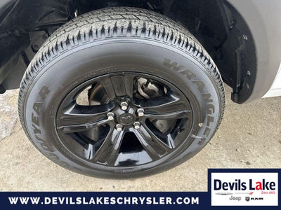 2024 RAM 1500 Classic Warlock Crew Cab 4x4 5'7' Box