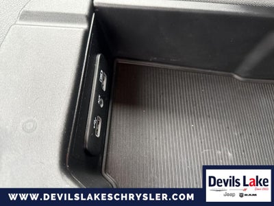 2024 RAM 1500 Classic Warlock Crew Cab 4x4 5'7' Box