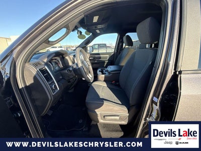 2024 RAM 1500 Classic Warlock Crew Cab 4x4 5'7' Box