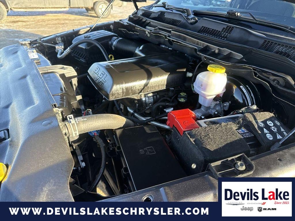 2024 RAM 1500 Classic Warlock Crew Cab 4x4 5'7' Box