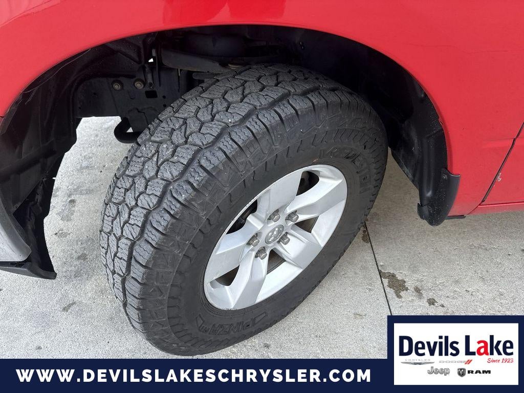 2021 RAM 1500 Classic SLT Crew Cab 4x4 5'7' Box