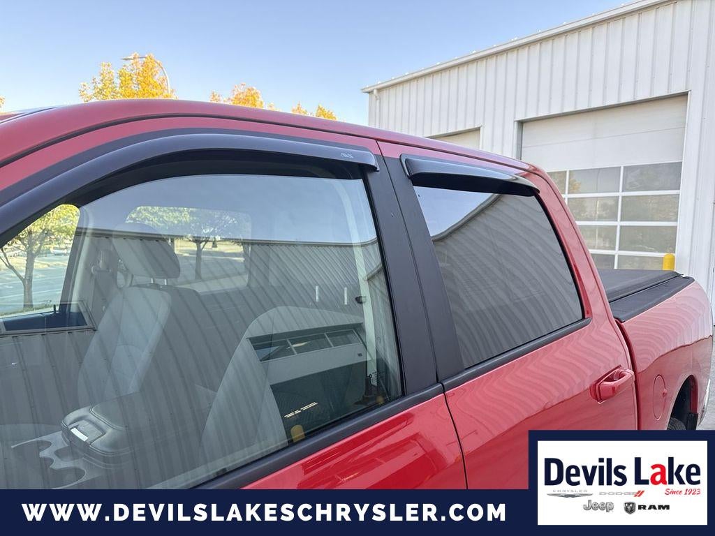 2021 RAM 1500 Classic SLT Crew Cab 4x4 5'7' Box