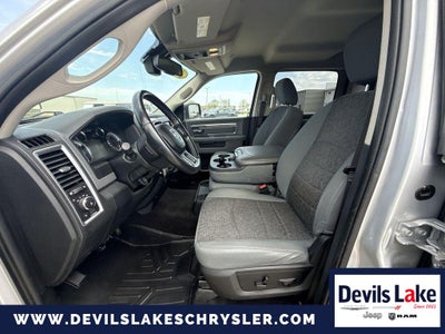 2017 RAM 1500 Big Horn Crew Cab 4x4 6'4' Box