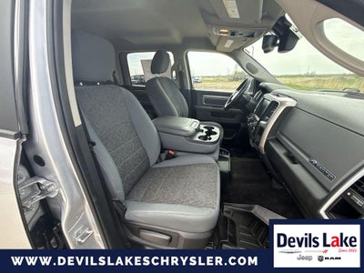 2017 RAM 1500 Big Horn Crew Cab 4x4 6'4' Box