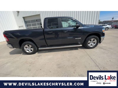 2022 RAM 1500 Big Horn Quad Cab 4x4 6'4' Box