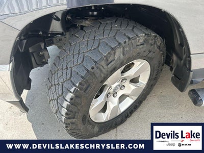 2022 RAM 1500 Big Horn Quad Cab 4x4 6'4' Box