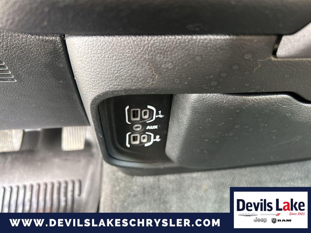 2022 RAM 1500 Big Horn Quad Cab 4x4 6'4' Box