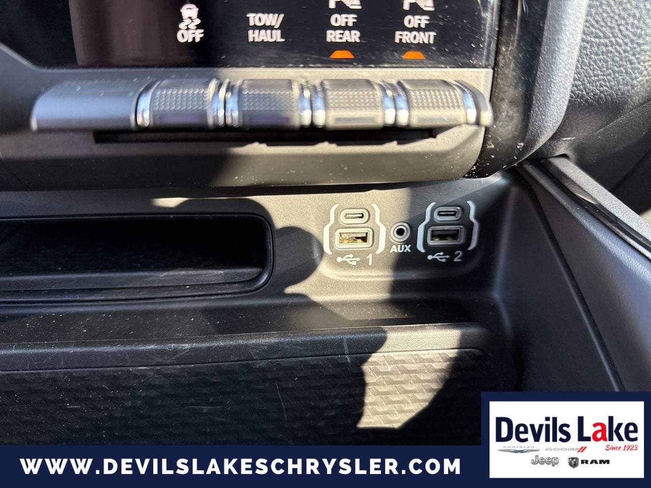 2024 RAM 1500 Big Horn Crew Cab 4x4 5'7' Box