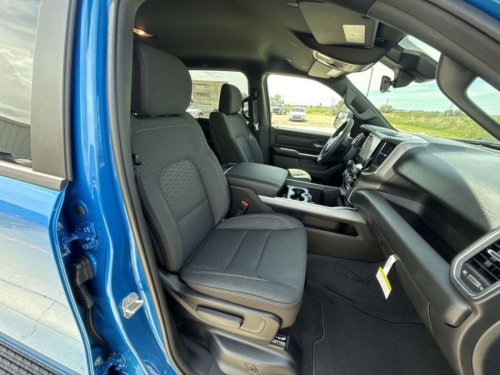 2026 RAM Ram 1500 RAM 1500 EXPRESS CREW CAB 4X4 5'7' BOX