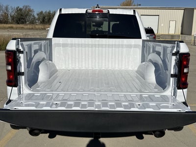 2027 RAM Ram 1500 RAM 1500 EXPRESS CREW CAB 4X4 5'7' BOX
