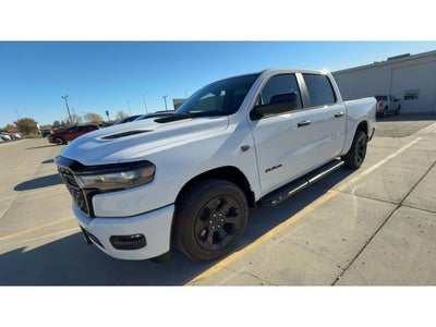 2027 RAM Ram 1500 RAM 1500 EXPRESS CREW CAB 4X4 5'7' BOX