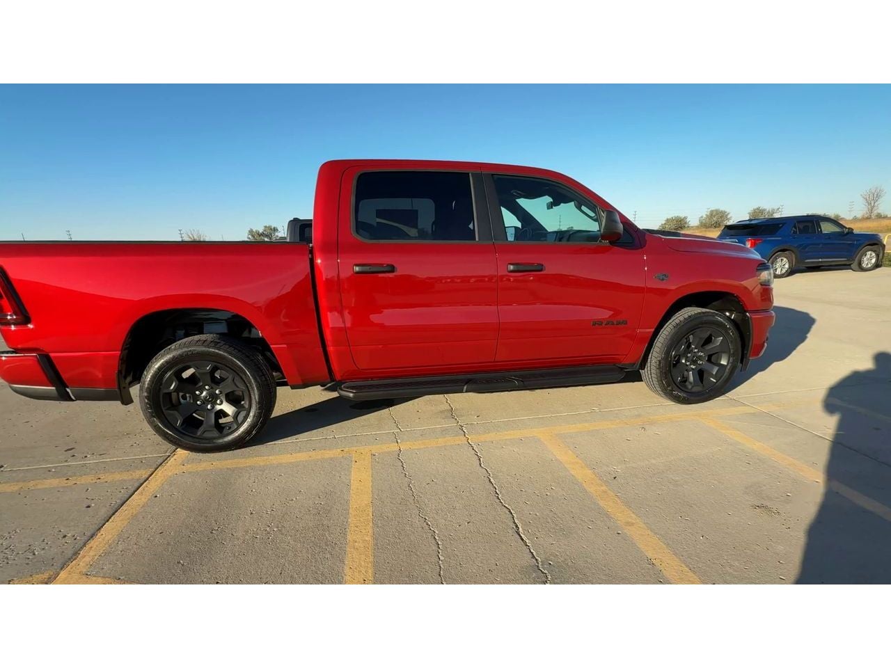 2027 RAM Ram 1500 RAM 1500 EXPRESS CREW CAB 4X4 5'7' BOX