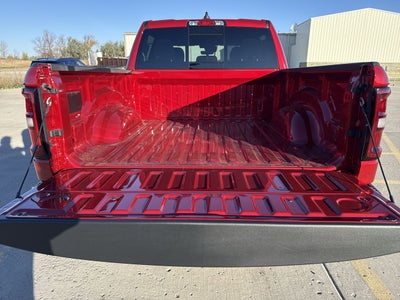 2027 RAM Ram 1500 RAM 1500 EXPRESS CREW CAB 4X4 5'7' BOX