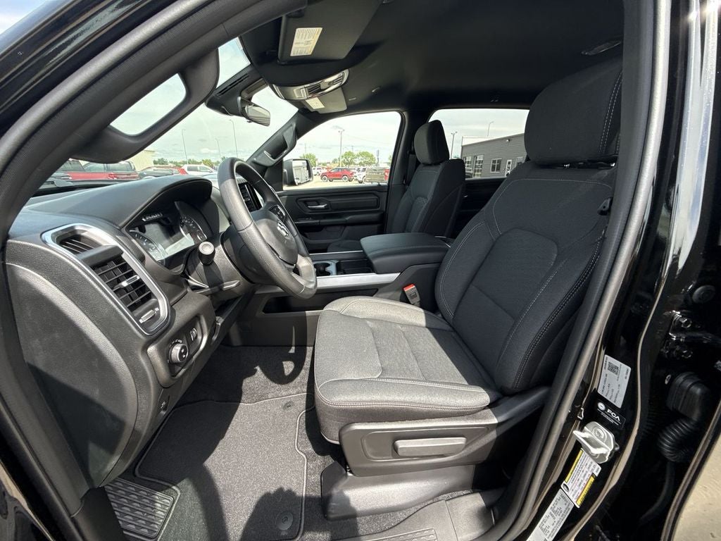2026 RAM Ram 1500 RAM 1500 EXPRESS CREW CAB 4X4 5'7' BOX