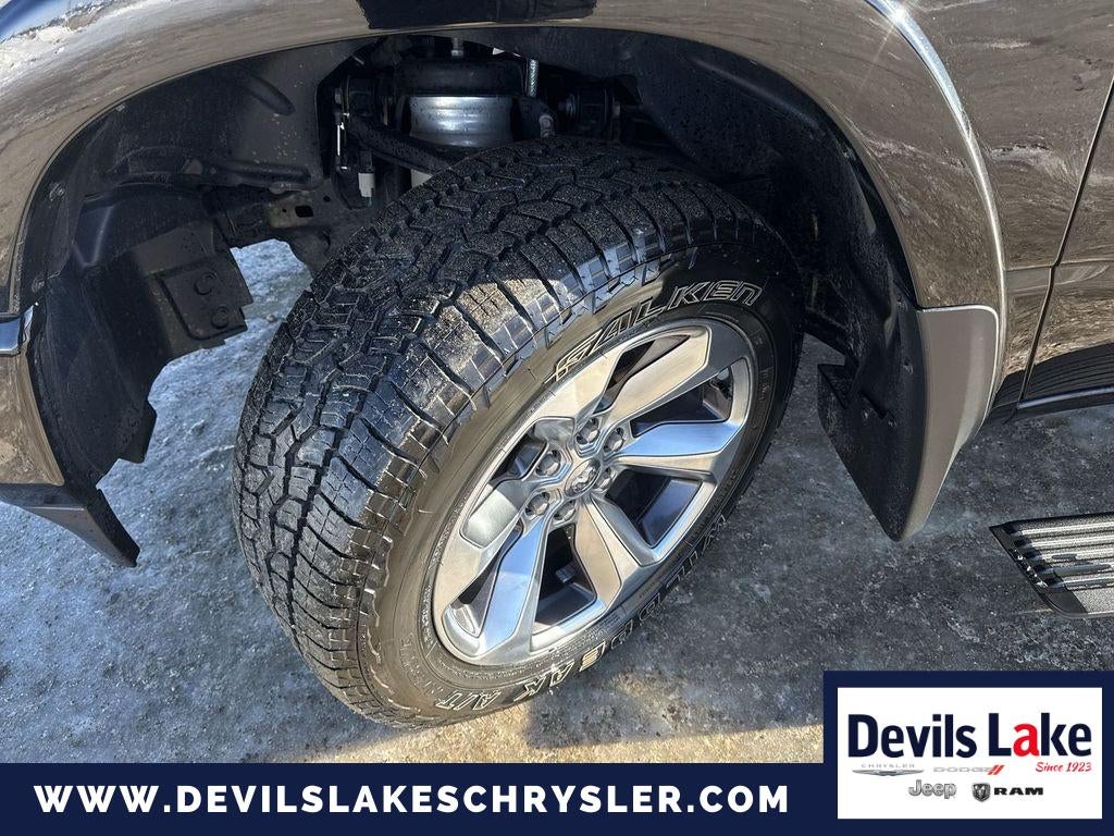 2022 RAM 1500 Limited Crew Cab 4x4 5'7' Box