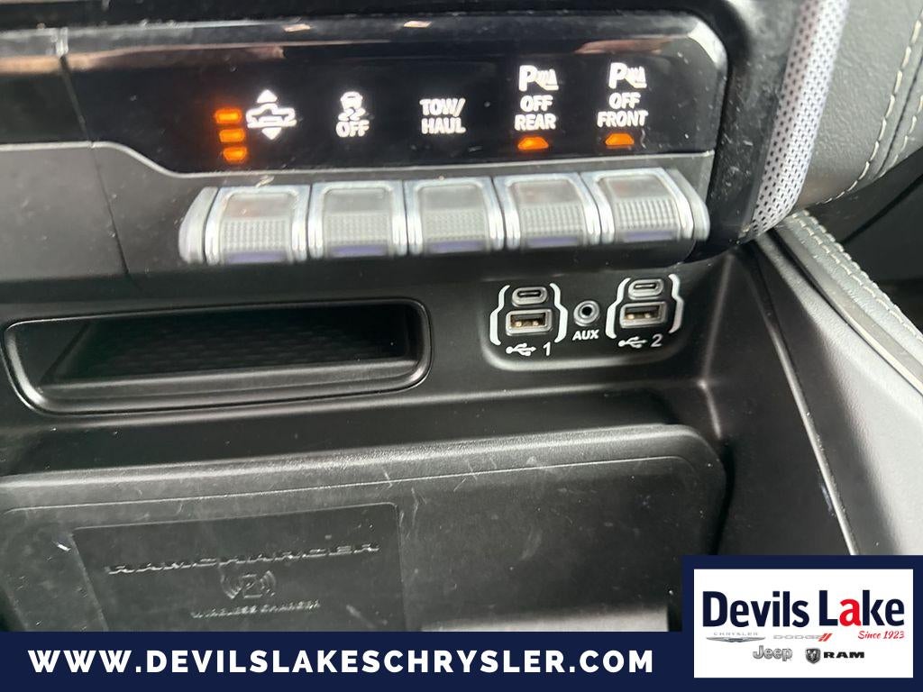 2020 RAM 1500 Limited Crew Cab 4x4 5'7' Box