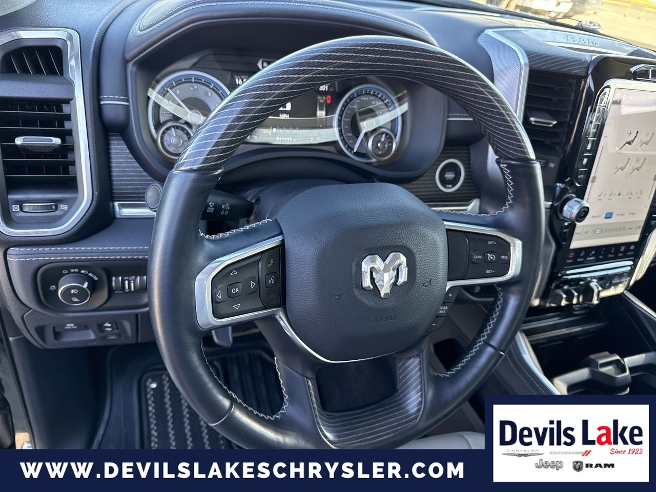2022 RAM 1500 Limited Crew Cab 4x4 5'7' Box