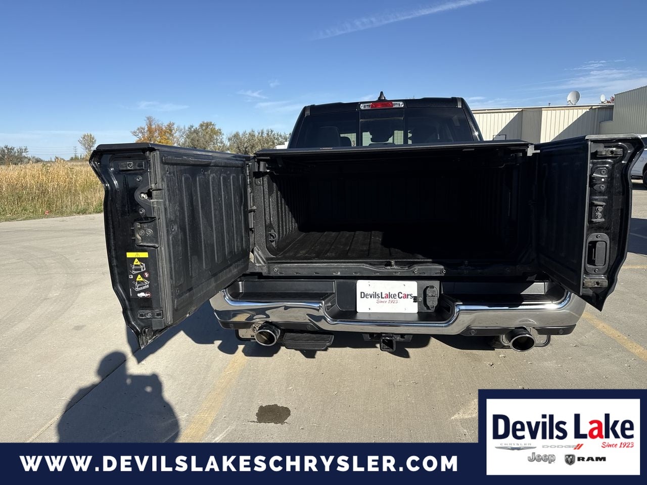 2022 RAM 1500 Limited Crew Cab 4x4 5'7' Box