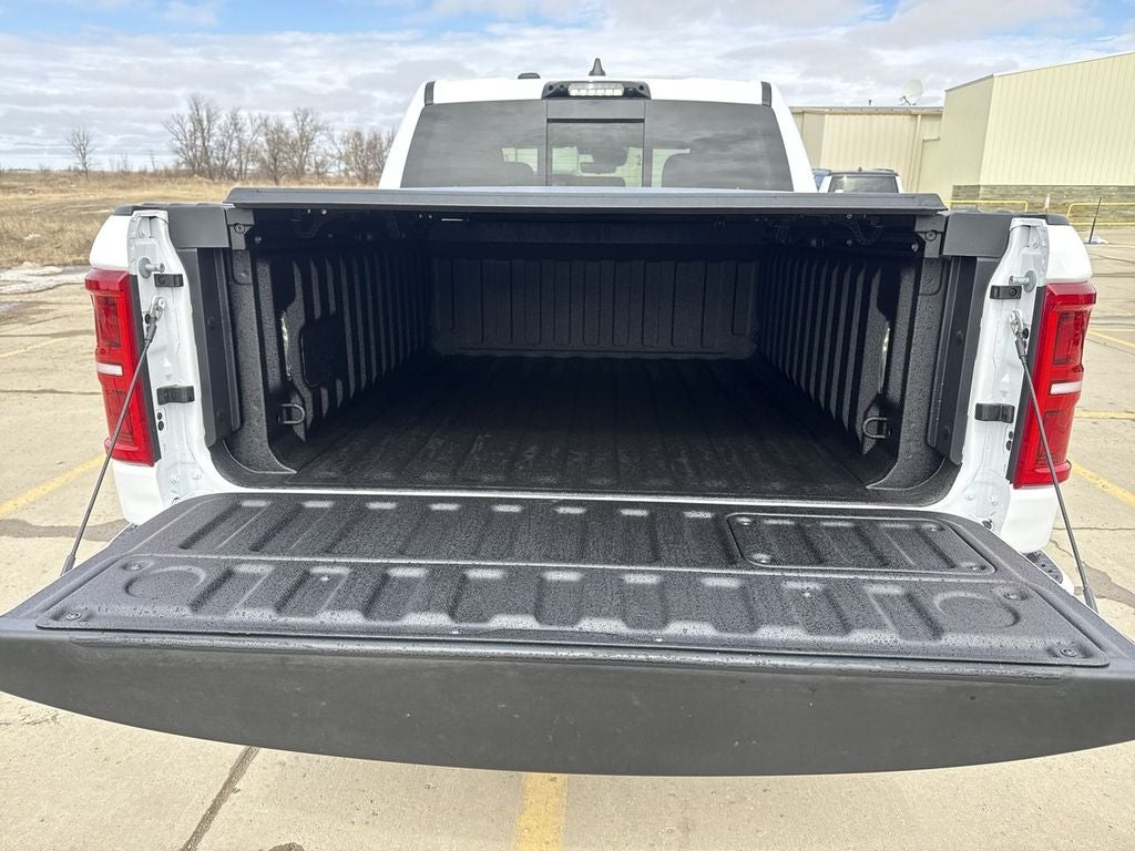 2026 RAM Ram 1500 RAM 1500 LIMITED CREW CAB 4X4 5'7' BOX