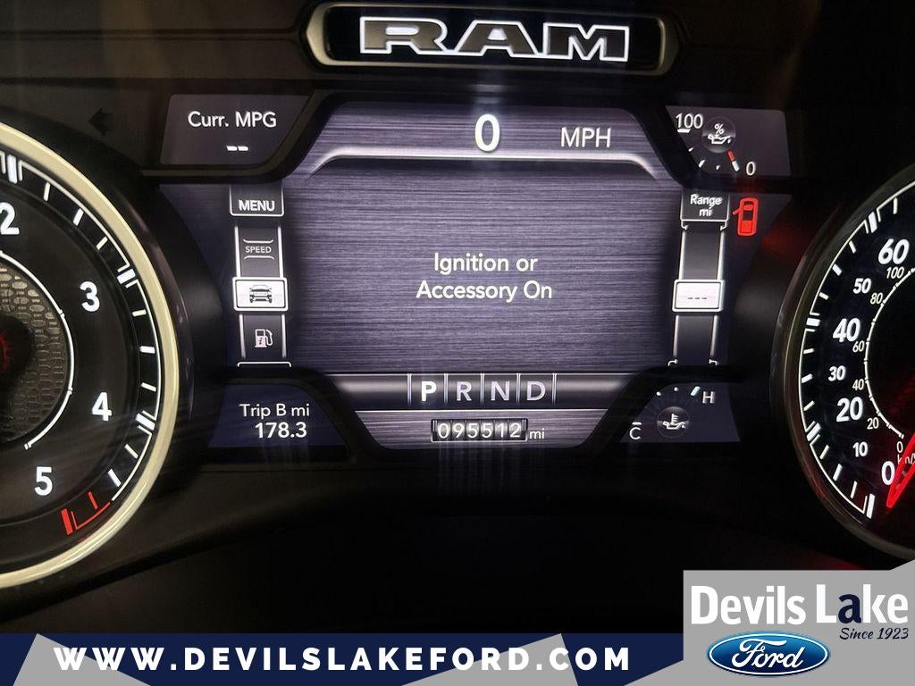 2020 RAM 1500 Laramie Crew Cab 4x4 5'7' Box