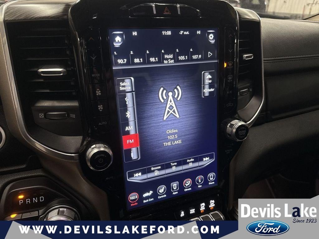 2020 RAM 1500 Laramie Crew Cab 4x4 5'7' Box