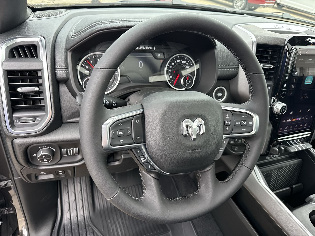 2027 RAM Ram 1500 RAM 1500 LARAMIE CREW CAB 4X4 5'7' BOX