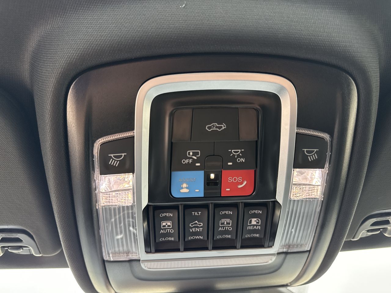 2027 RAM Ram 1500 RAM 1500 LARAMIE CREW CAB 4X4 5'7' BOX