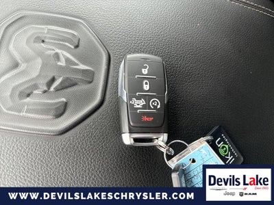 2025 RAM 1500 Laramie Crew Cab 4x4 5'7' Box