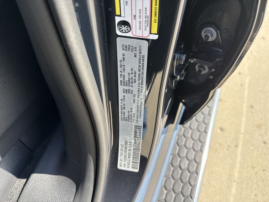 2027 RAM Ram 1500 RAM 1500 LARAMIE CREW CAB 4X4 5'7' BOX