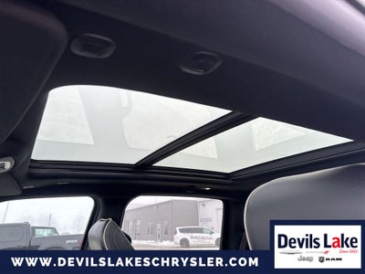 2019 RAM 1500 Laramie Crew Cab 4x4 5'7' Box