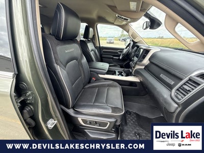 2020 RAM 1500 Laramie Crew Cab 4x4 5'7' Box