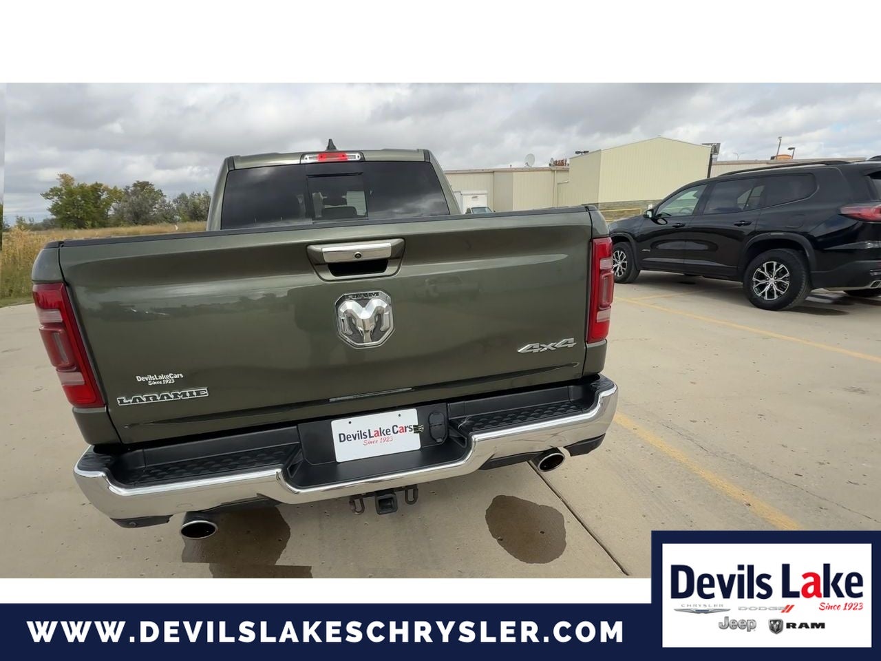 2020 RAM 1500 Laramie Crew Cab 4x4 5'7' Box