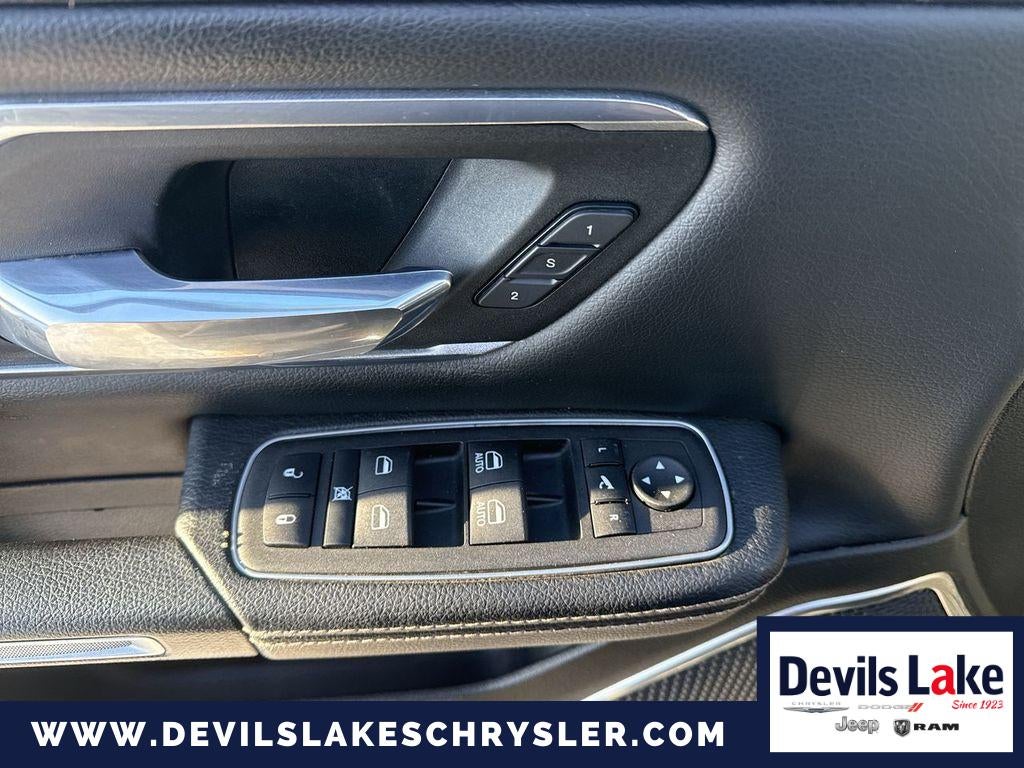 2023 RAM 1500 Laramie Crew Cab 4x4 5'7' Box