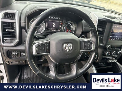 2020 RAM 1500 Laramie Crew Cab 4x4 5'7' Box
